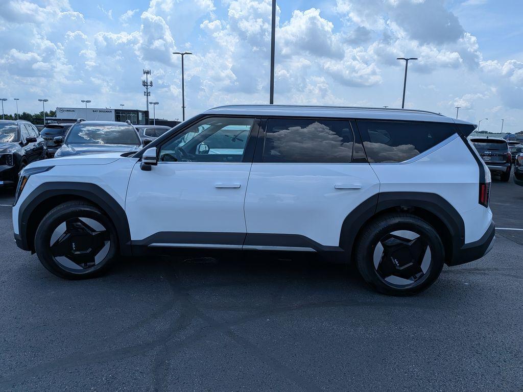 new 2026 Kia EV9 car, priced at $61,315
