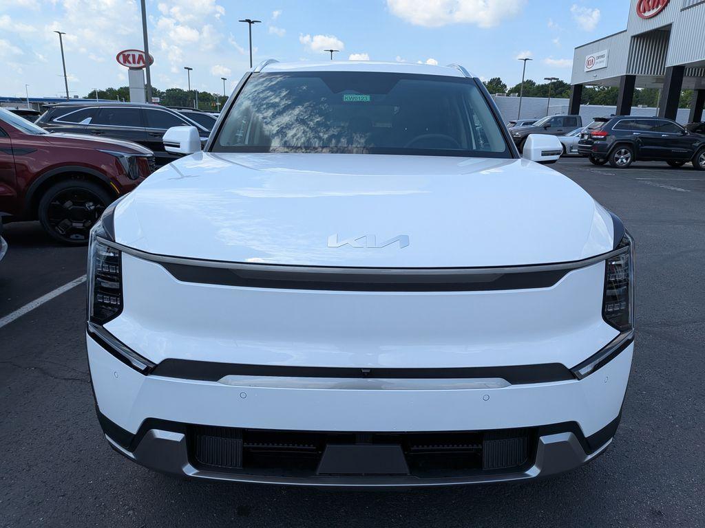 new 2026 Kia EV9 car, priced at $61,315