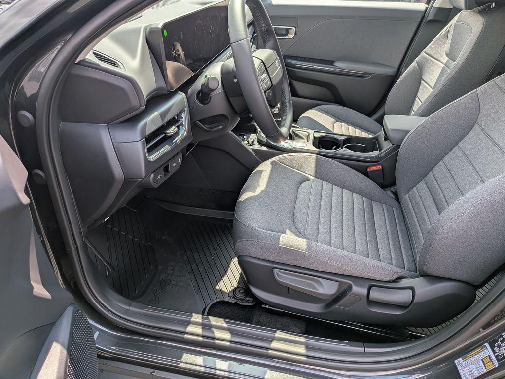 new 2025 Kia K4 car, priced at $24,165