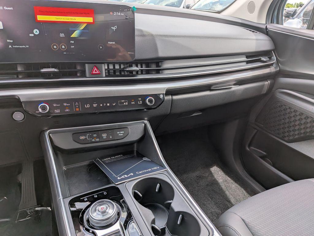 new 2026 Kia Carnival Hybrid car, priced at $55,315