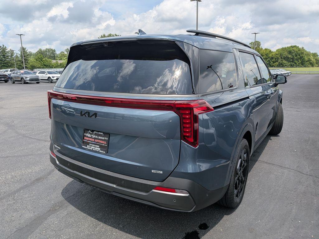 new 2026 Kia Carnival Hybrid car, priced at $55,315