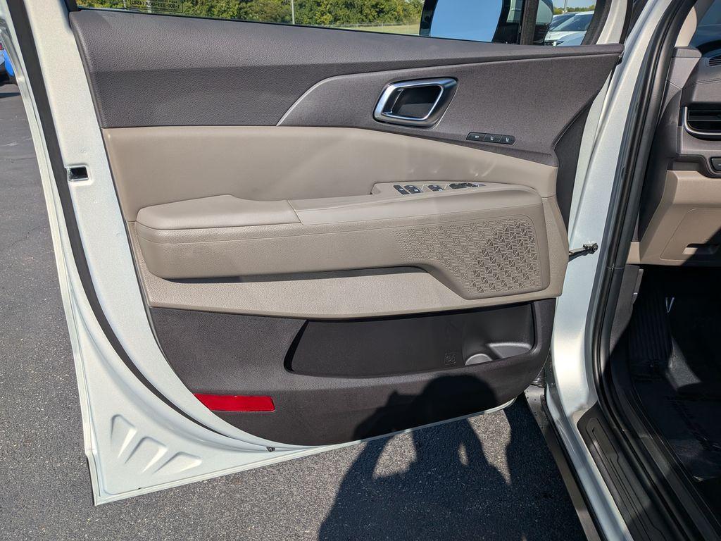 new 2026 Kia Carnival car, priced at $42,465