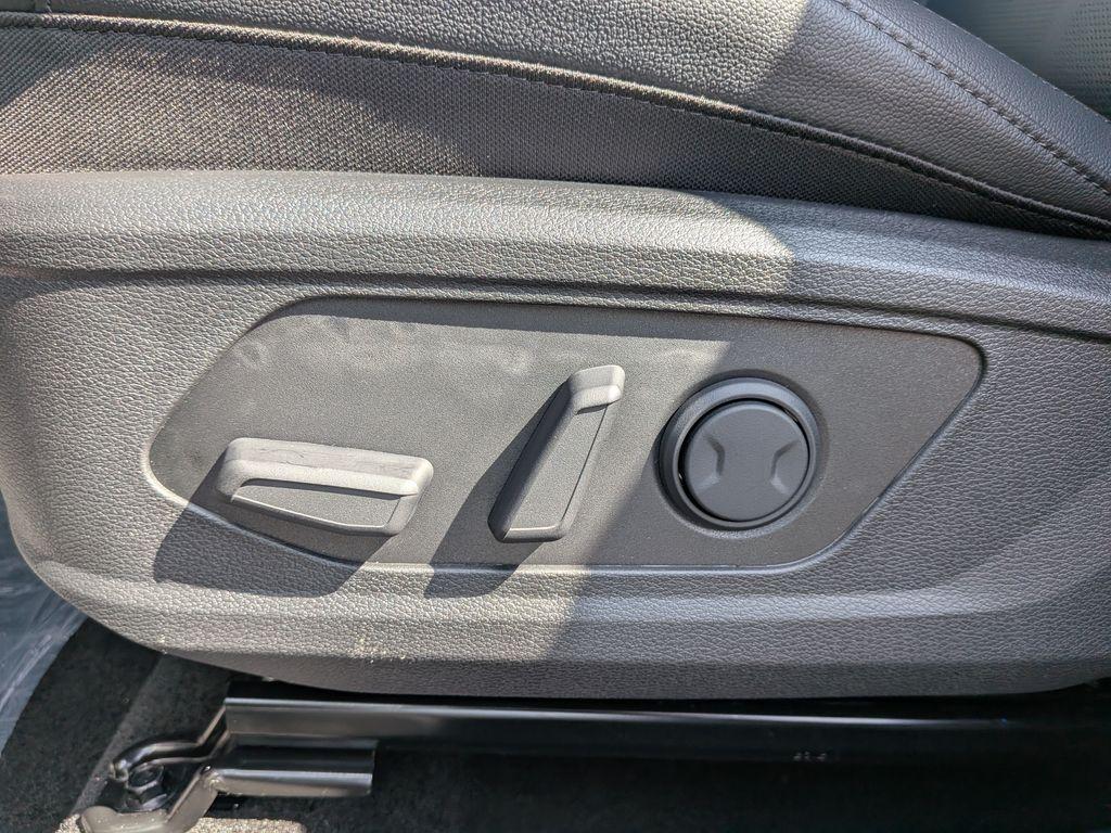 new 2026 Kia Sportage car, priced at $30,563
