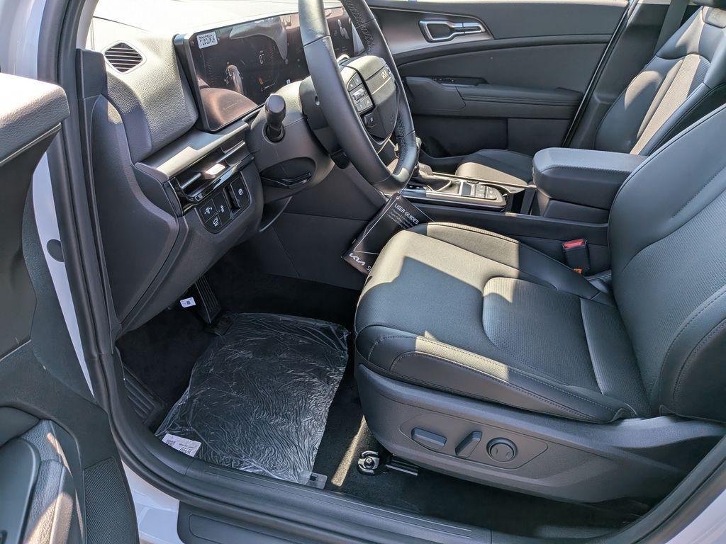 new 2026 Kia Sportage car, priced at $33,588