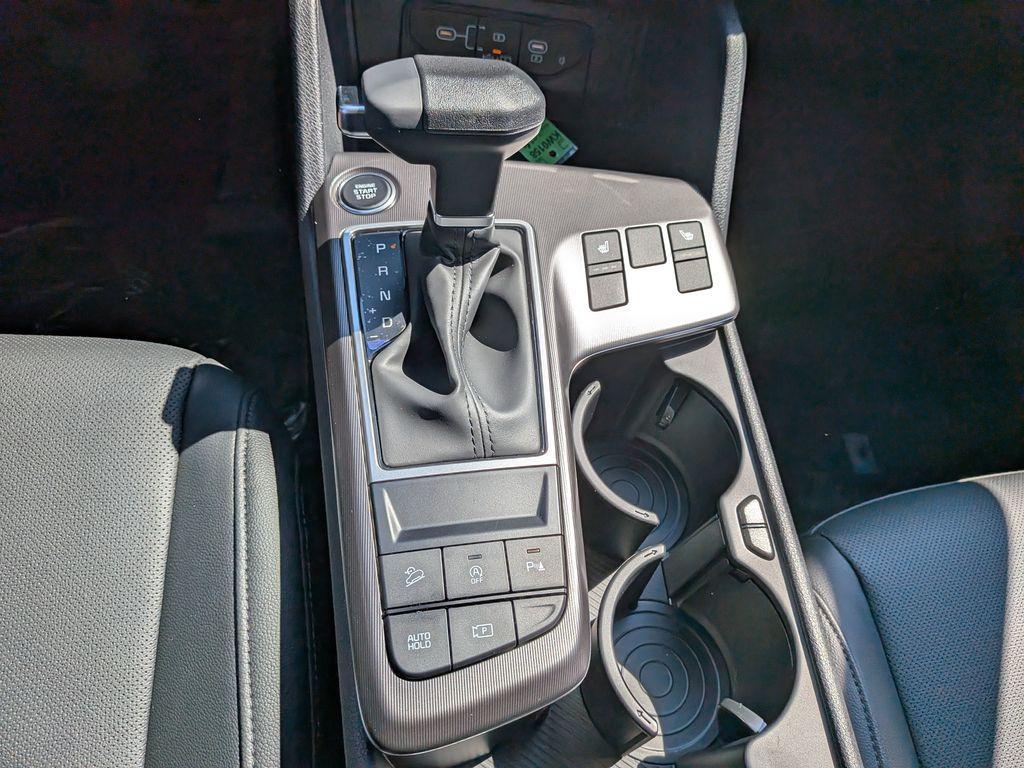 new 2026 Kia Sportage car, priced at $33,588