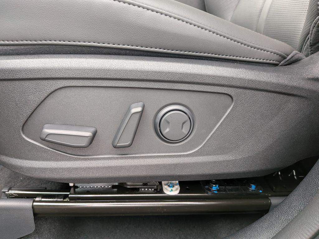 new 2026 Kia Sorento car, priced at $39,500