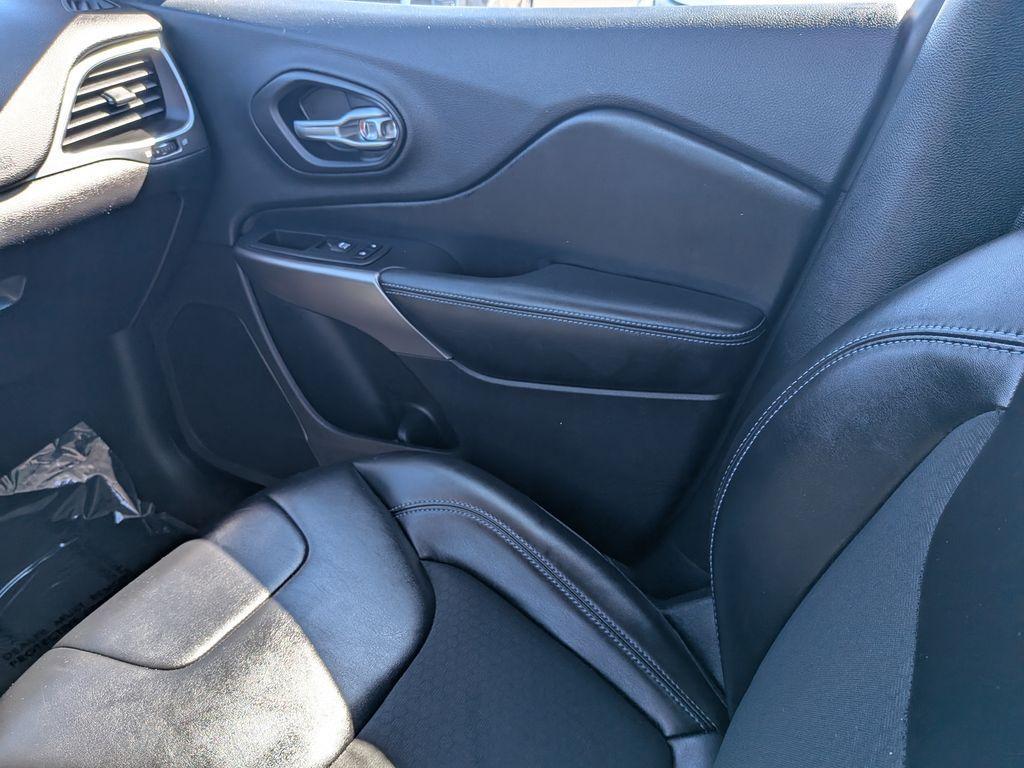 used 2019 Jeep Cherokee car, priced at $16,988