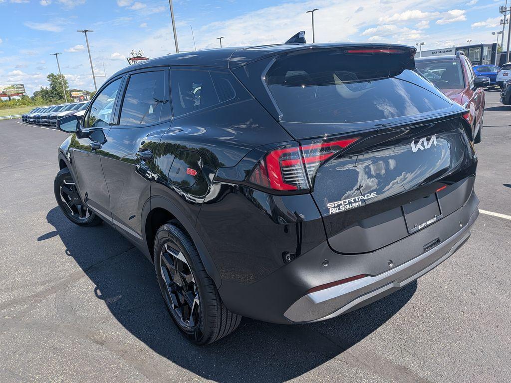 new 2026 Kia Sportage Hybrid car, priced at $33,485