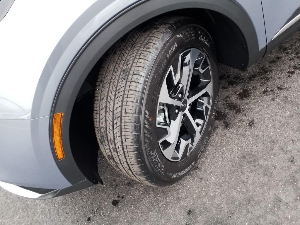 new 2025 Kia Sportage car, priced at $31,060