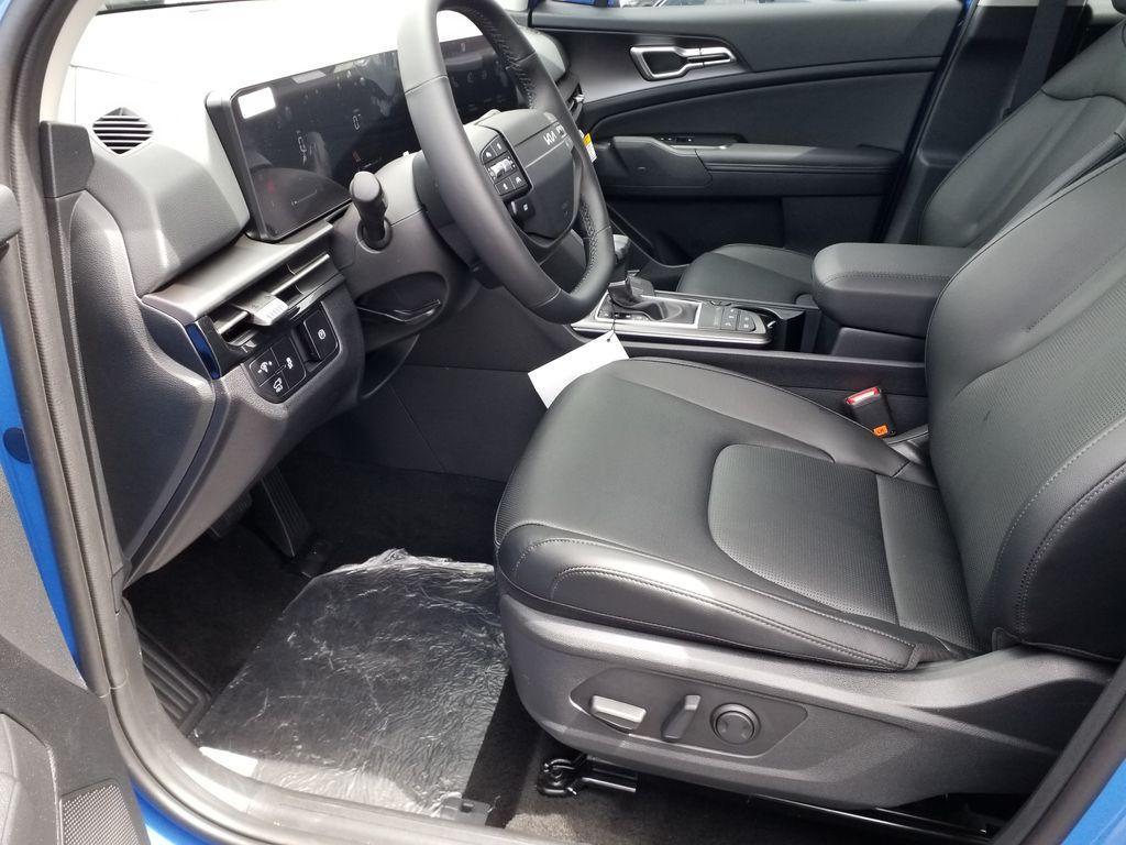 new 2026 Kia Sportage car, priced at $32,885