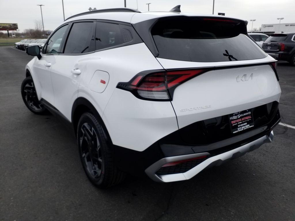 new 2025 Kia Sportage car, priced at $37,435
