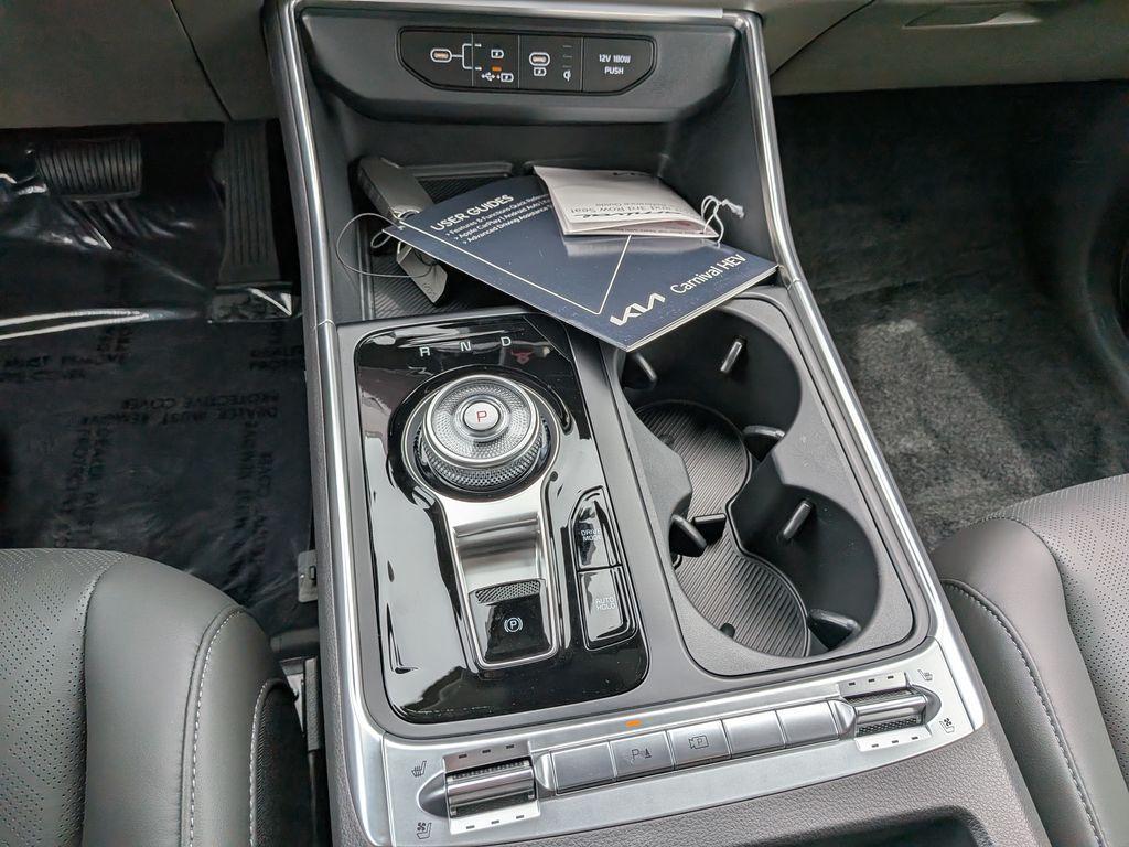 new 2026 Kia Carnival Hybrid car, priced at $49,785