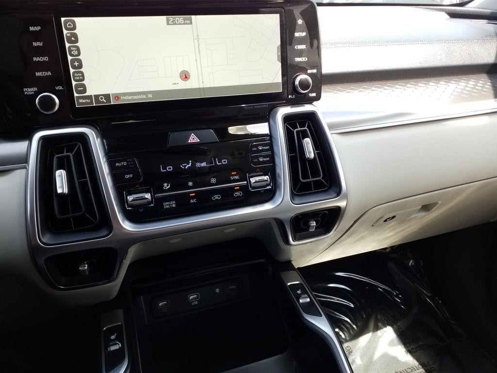 used 2023 Kia Sorento Hybrid car, priced at $32,990