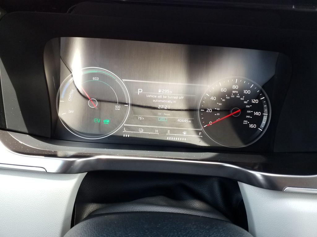 used 2023 Kia Sorento Hybrid car, priced at $32,990