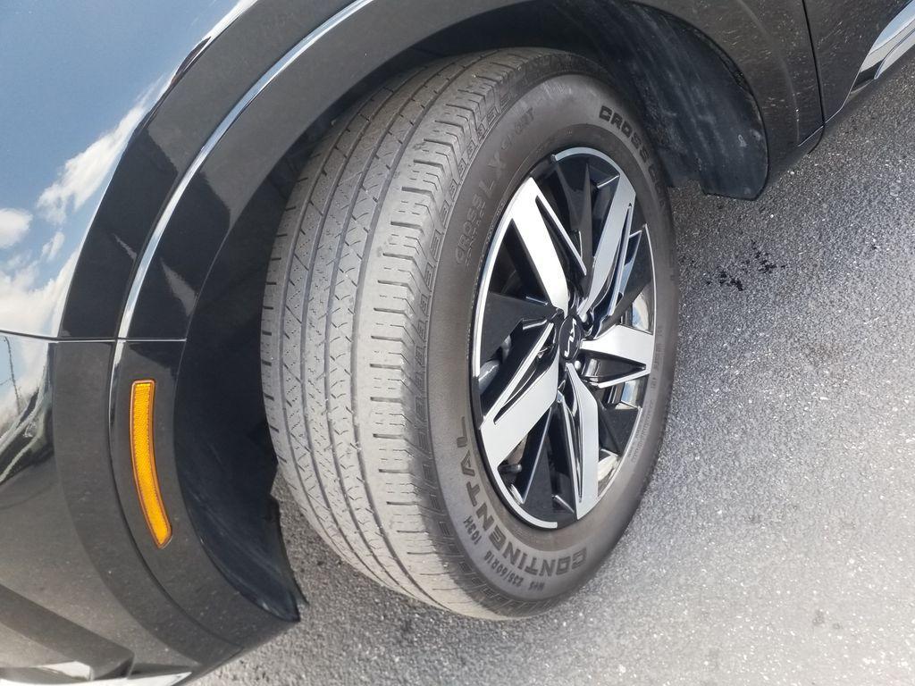 used 2022 Kia Sorento car, priced at $28,990