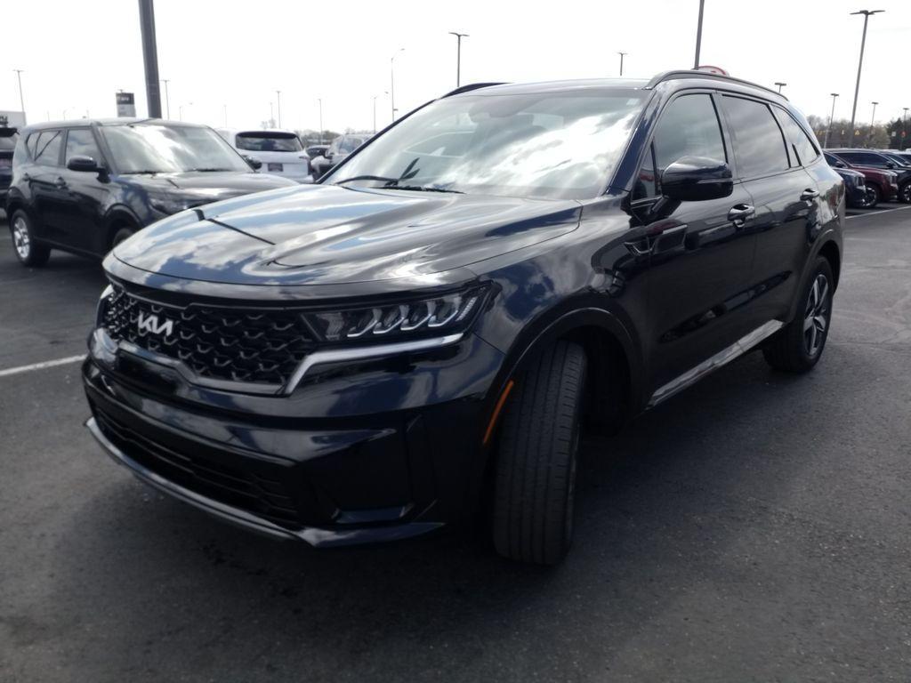 used 2022 Kia Sorento car, priced at $28,990