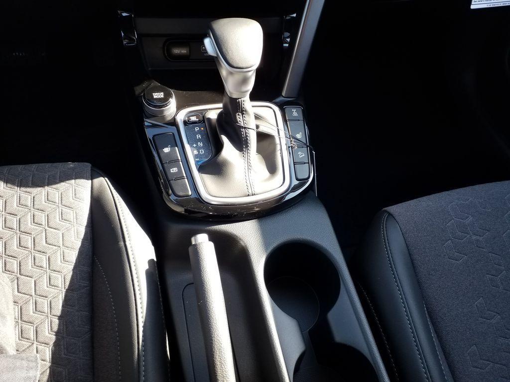 new 2025 Kia Seltos car, priced at $28,155
