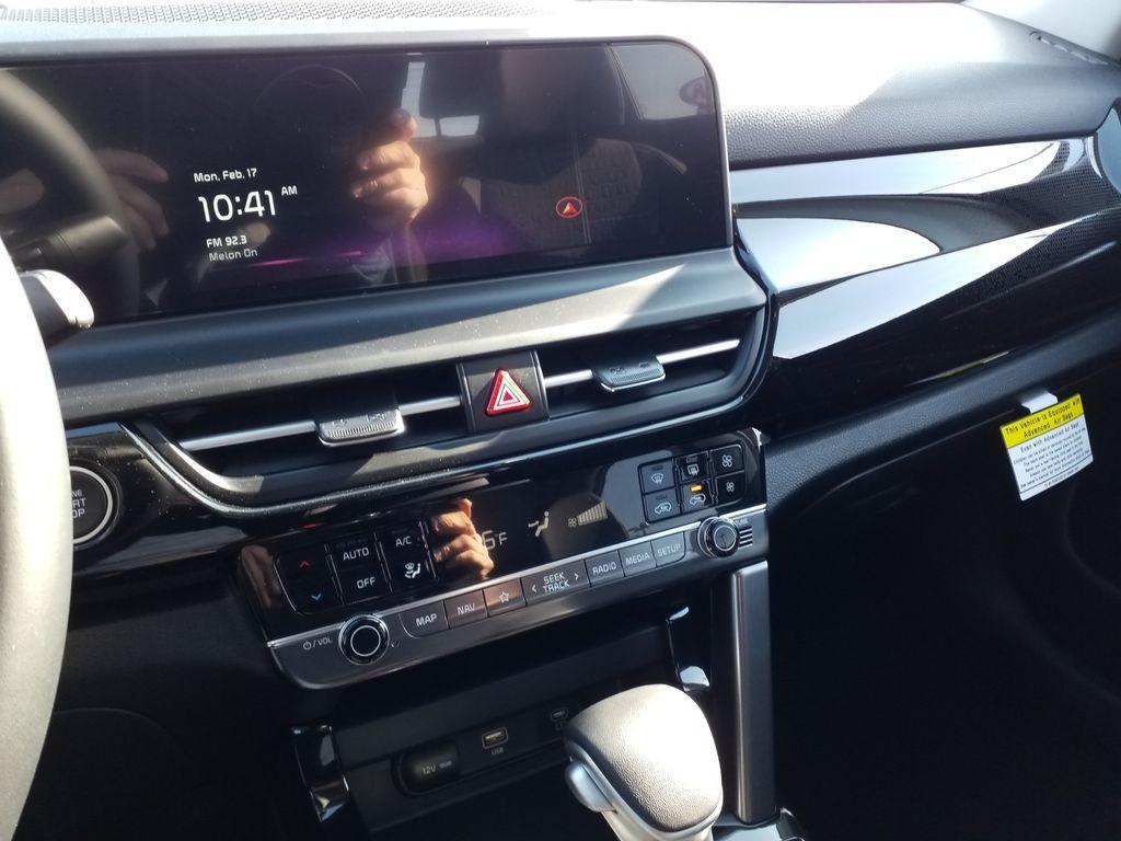 new 2025 Kia Seltos car, priced at $28,155