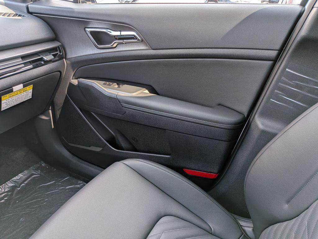 new 2026 Kia Sportage Hybrid car, priced at $37,060