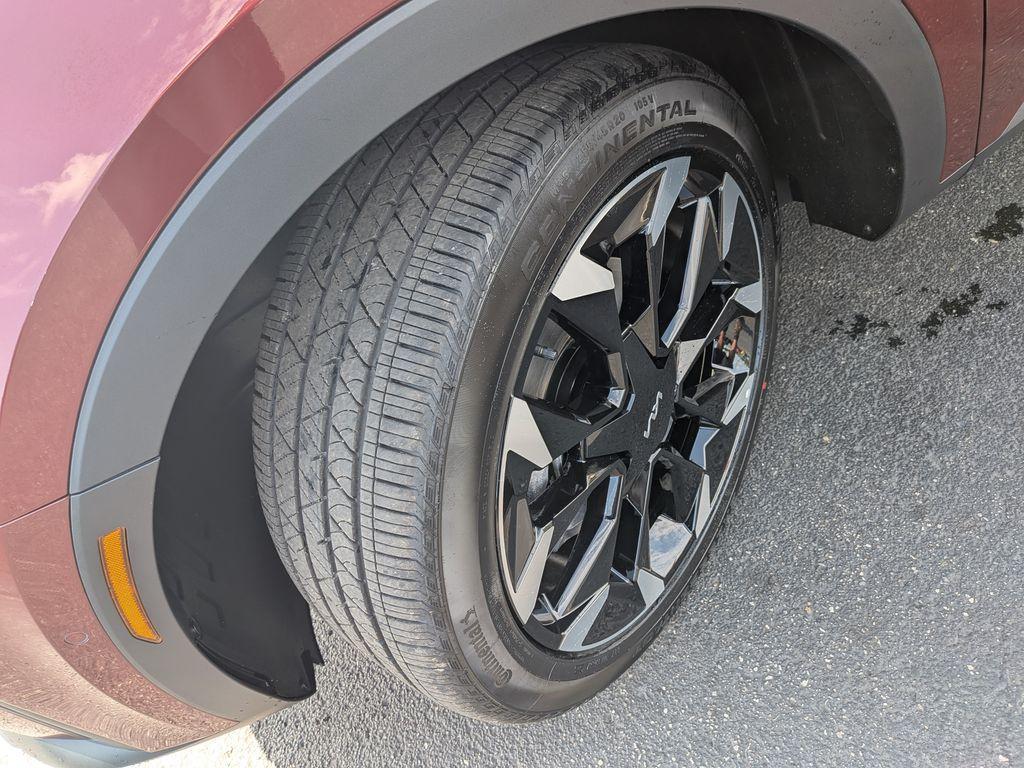 new 2025 Kia Sorento car, priced at $38,610