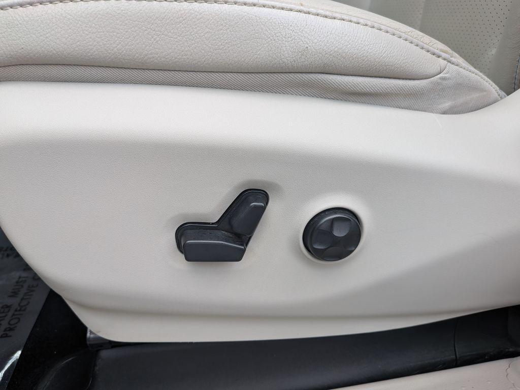 used 2018 Chrysler Pacifica Hybrid car, priced at $16,988