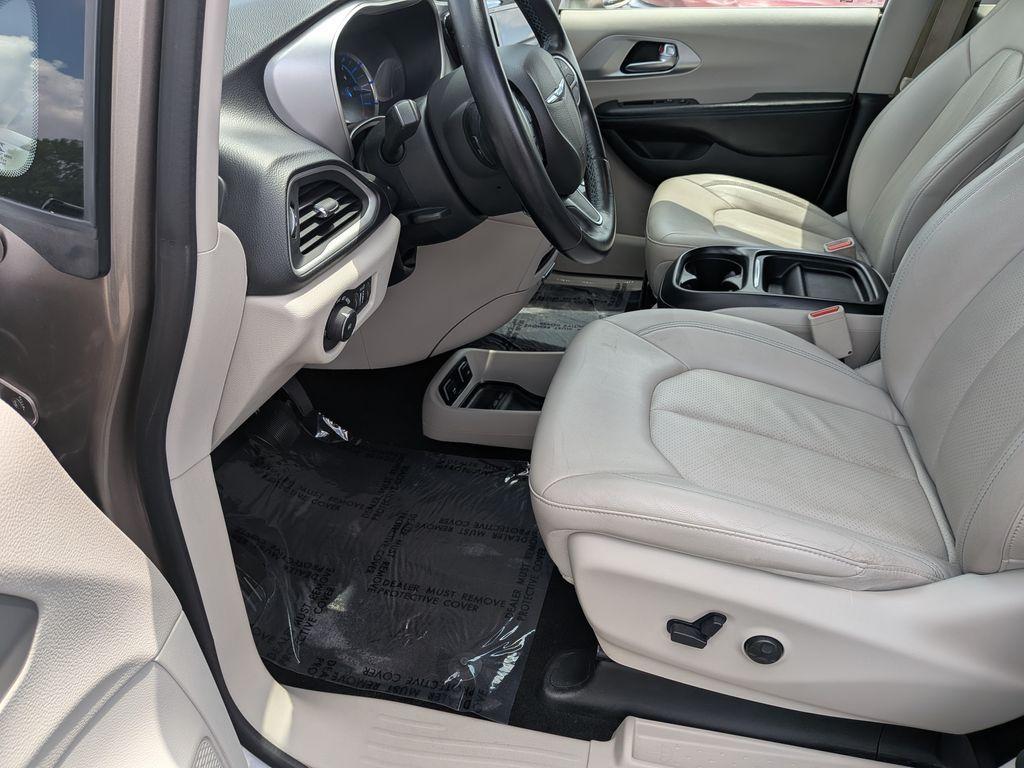 used 2018 Chrysler Pacifica Hybrid car, priced at $16,988