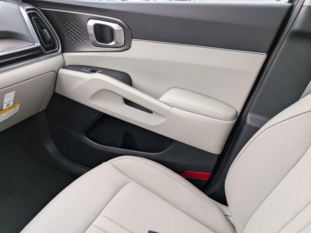 new 2026 Kia Sorento Hybrid car, priced at $39,900