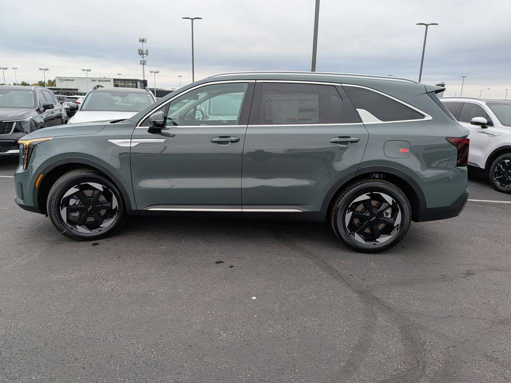new 2026 Kia Sorento Hybrid car, priced at $39,900