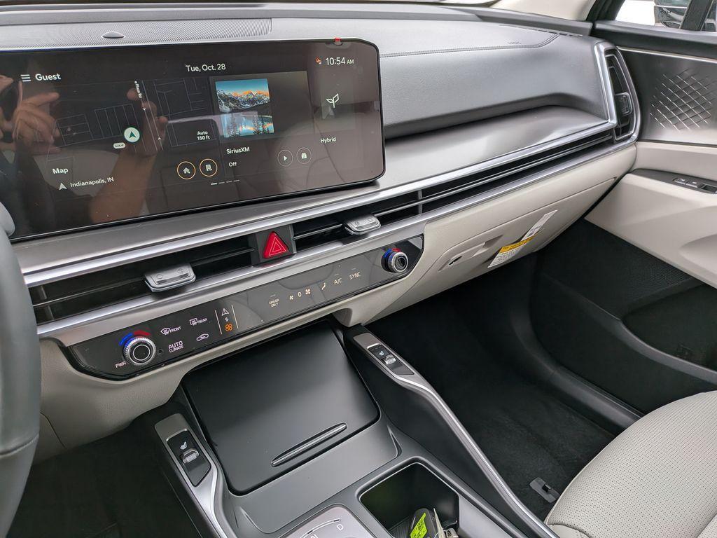 new 2026 Kia Sorento Hybrid car, priced at $39,900