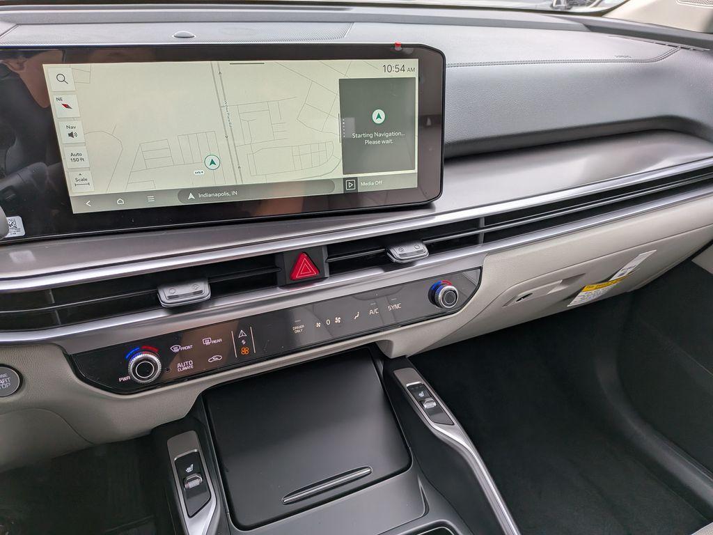 new 2026 Kia Sorento Hybrid car, priced at $39,900