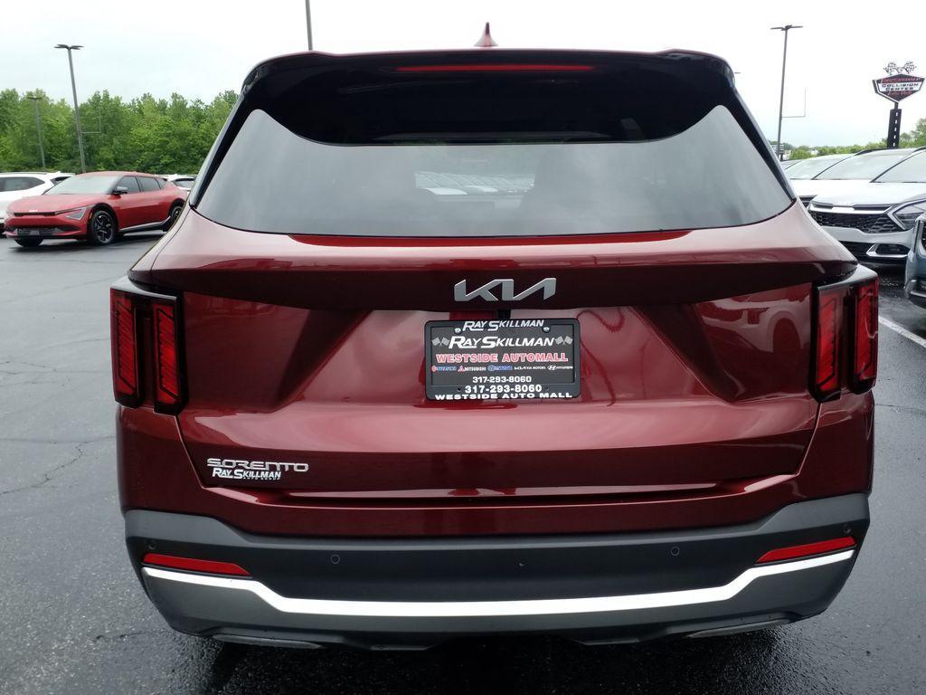new 2025 Kia Sorento car, priced at $41,555