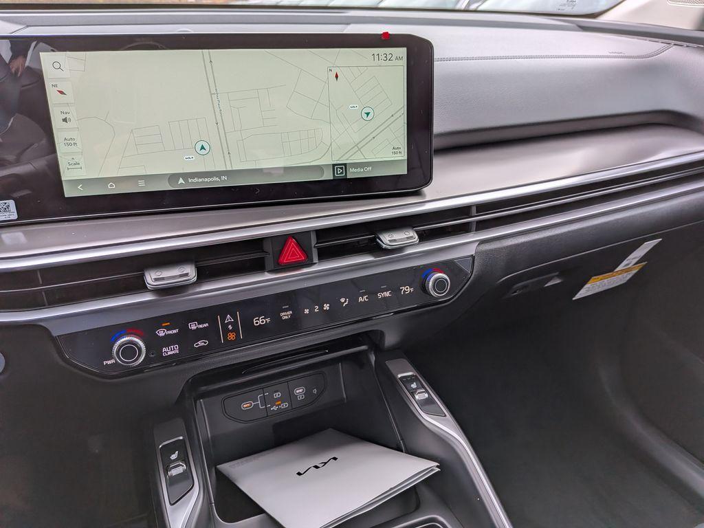 new 2026 Kia Sorento Hybrid car, priced at $40,100