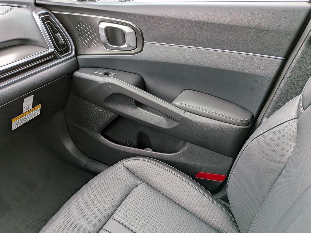 new 2026 Kia Sorento Hybrid car, priced at $40,100