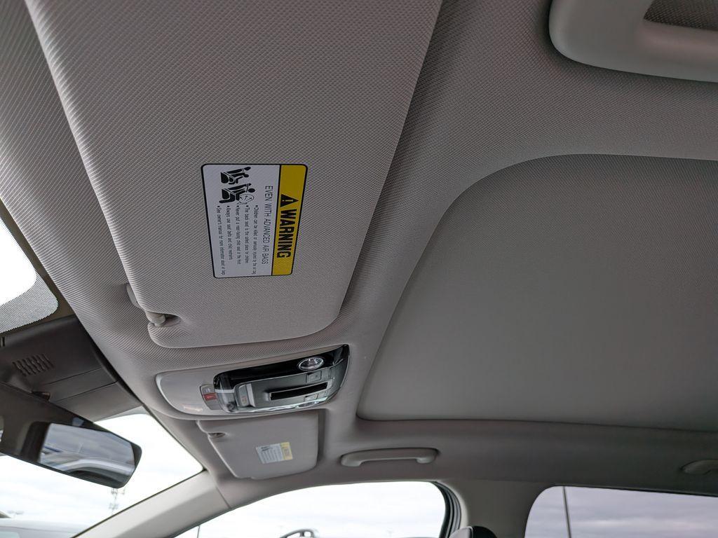 new 2026 Kia Sorento Hybrid car, priced at $40,100