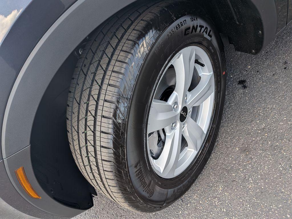 new 2025 Kia Sorento car, priced at $30,161