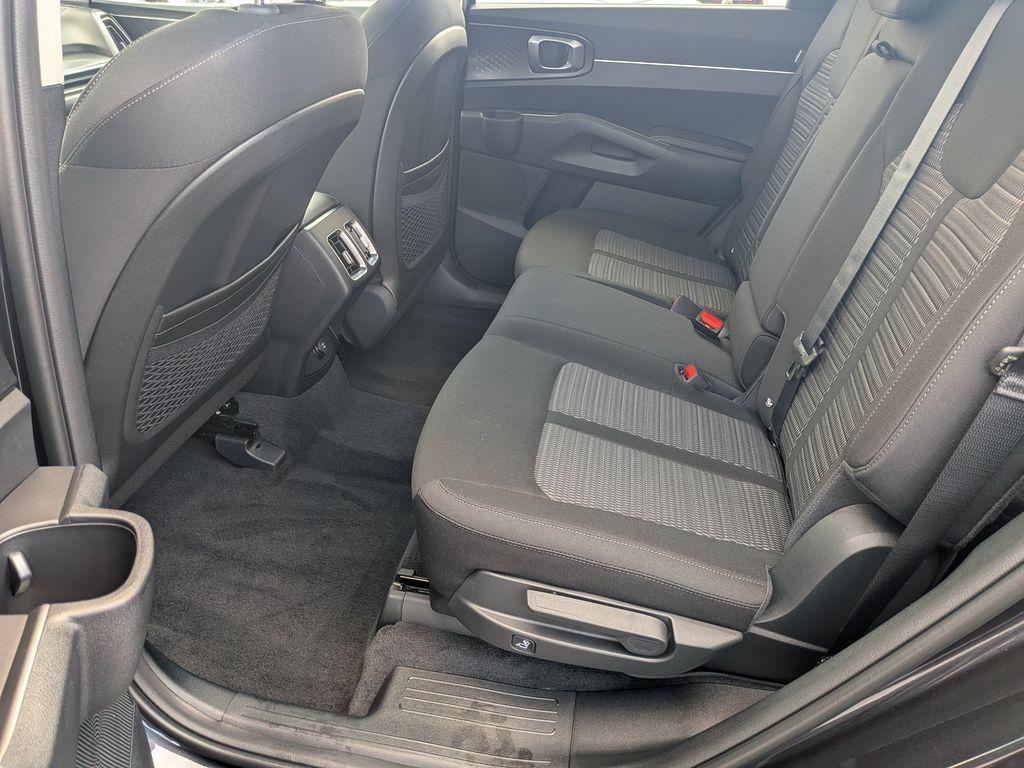 new 2025 Kia Sorento car, priced at $30,161