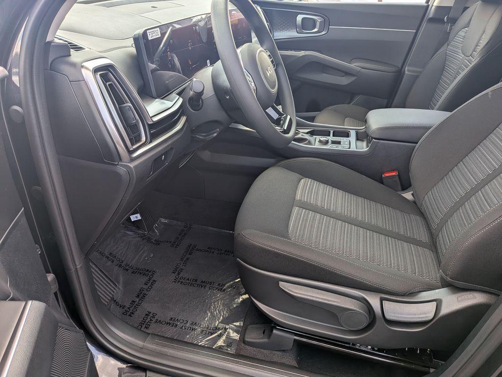 new 2025 Kia Sorento car, priced at $30,161