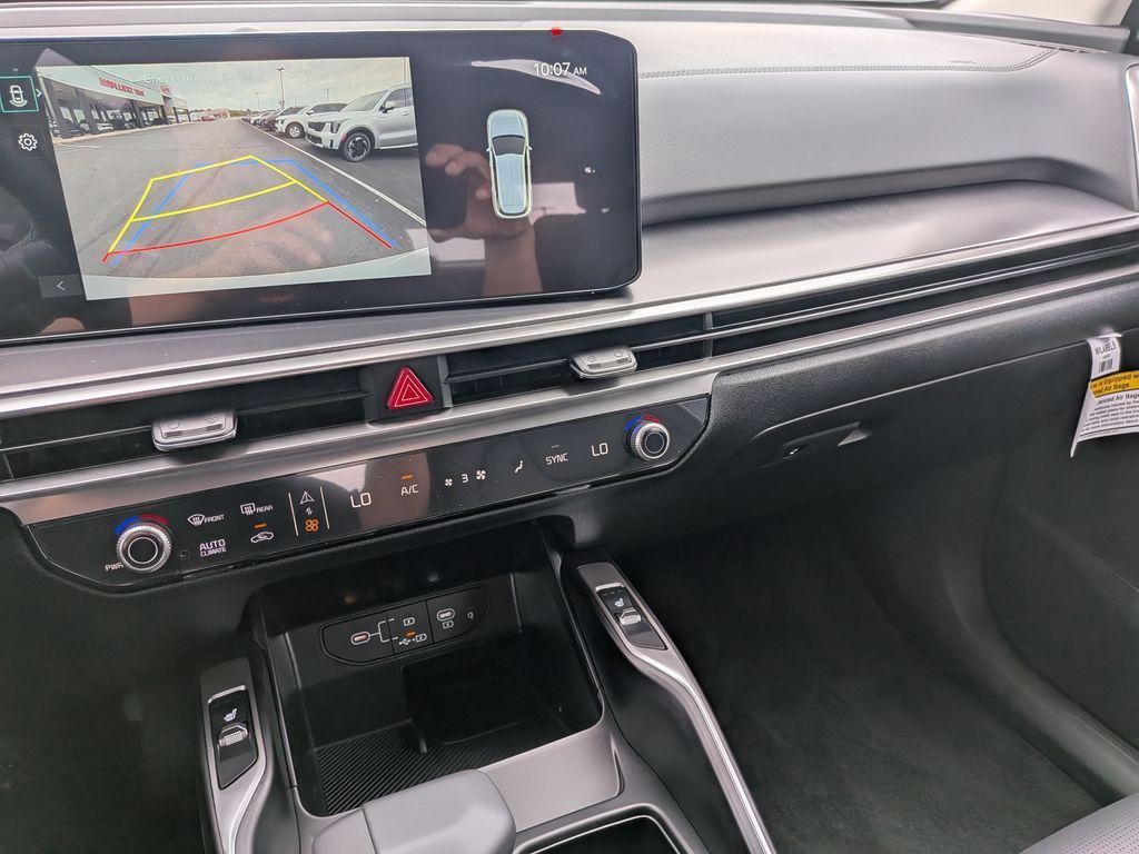 new 2025 Kia Sorento car, priced at $36,764