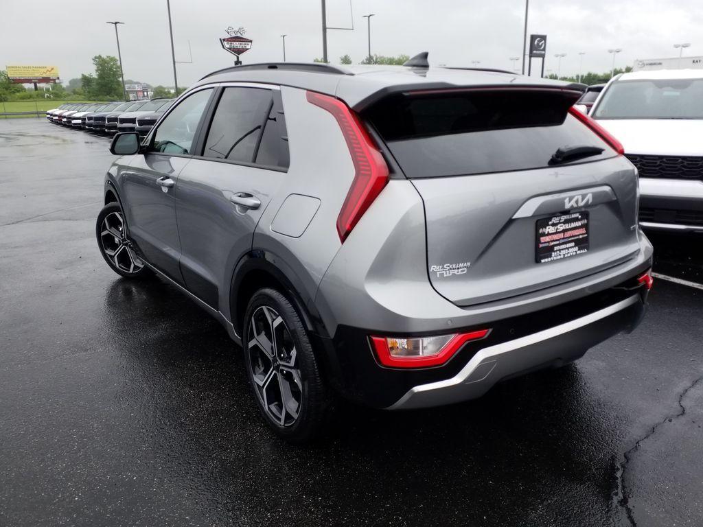 new 2025 Kia Niro car, priced at $33,660