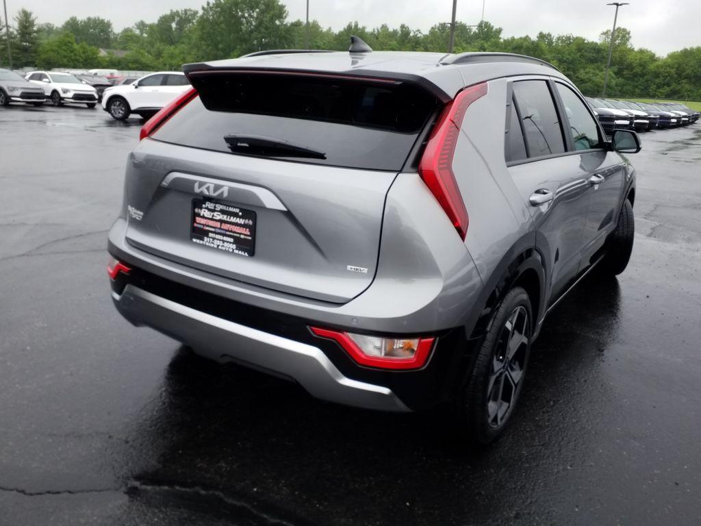 new 2025 Kia Niro car, priced at $33,660