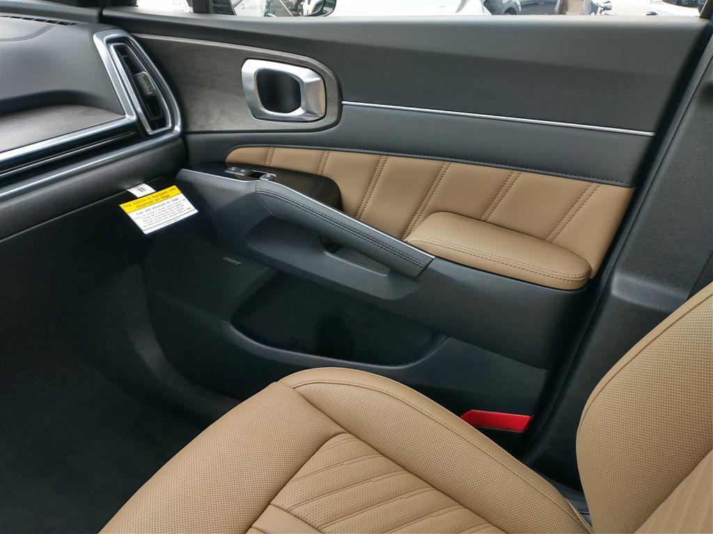 new 2025 Kia Sorento car, priced at $51,885