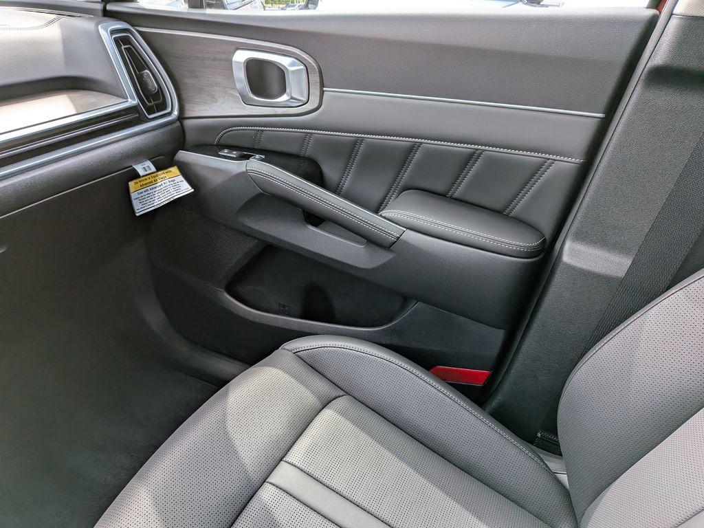 new 2025 Kia Sorento car, priced at $40,338