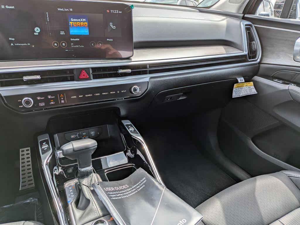 new 2025 Kia Sorento car, priced at $40,338