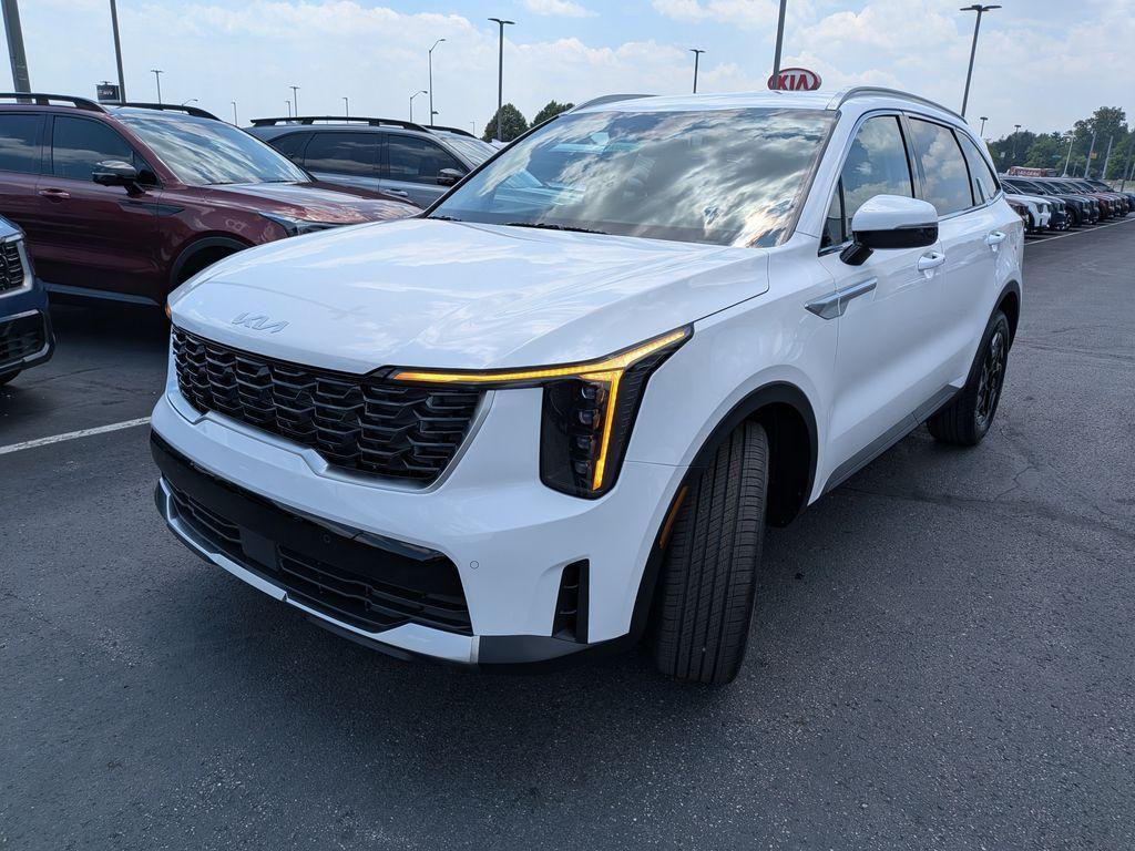 new 2025 Kia Sorento car, priced at $33,931