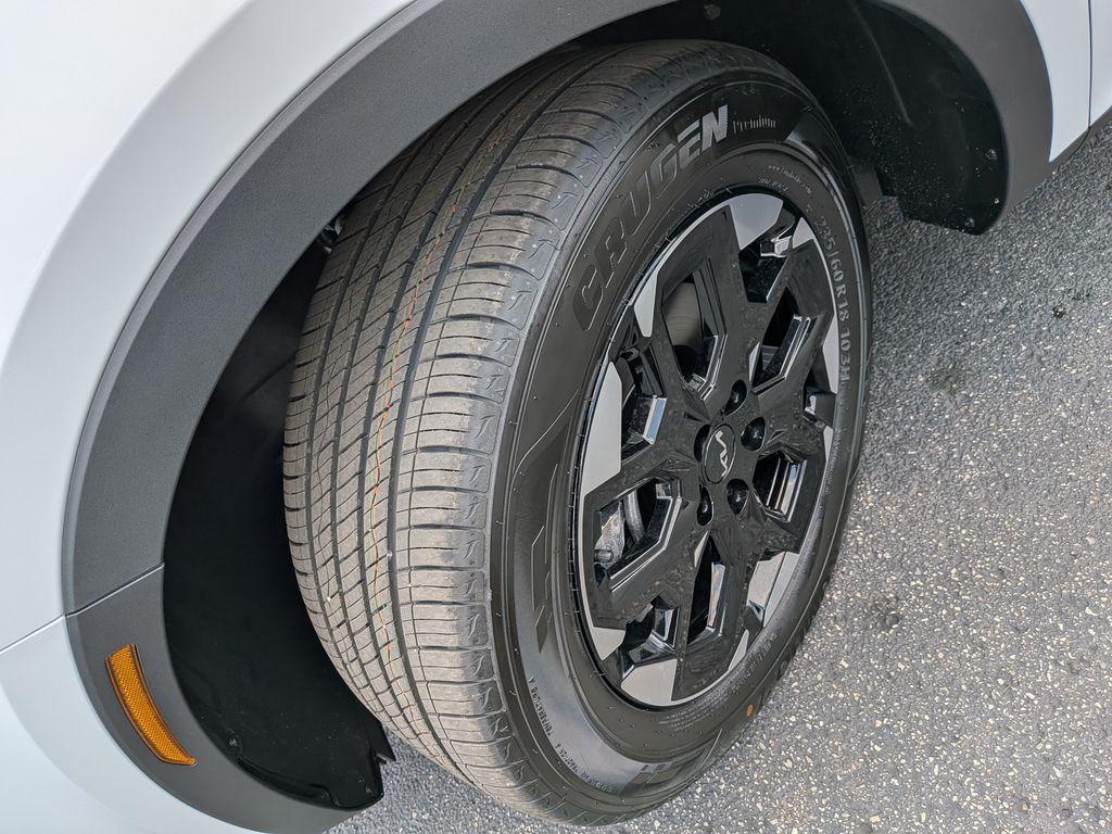 new 2025 Kia Sorento car, priced at $33,931
