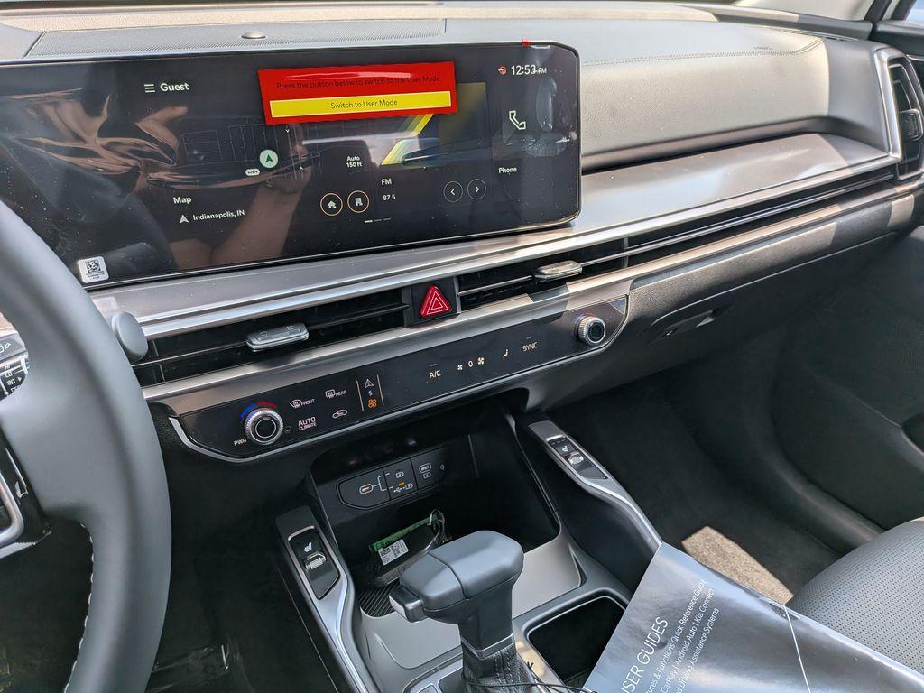 new 2025 Kia Sorento car, priced at $33,931