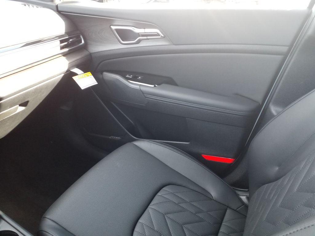 new 2025 Kia Sportage car, priced at $37,209