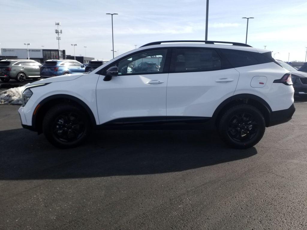 new 2025 Kia Sportage car, priced at $37,209