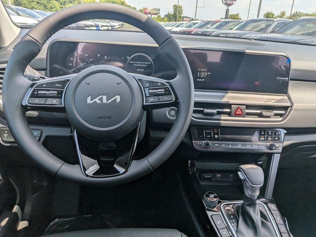 new 2026 Kia Seltos car, priced at $30,475