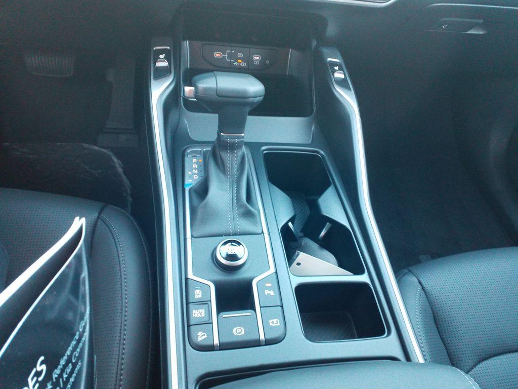 new 2025 Kia Sorento car, priced at $38,325